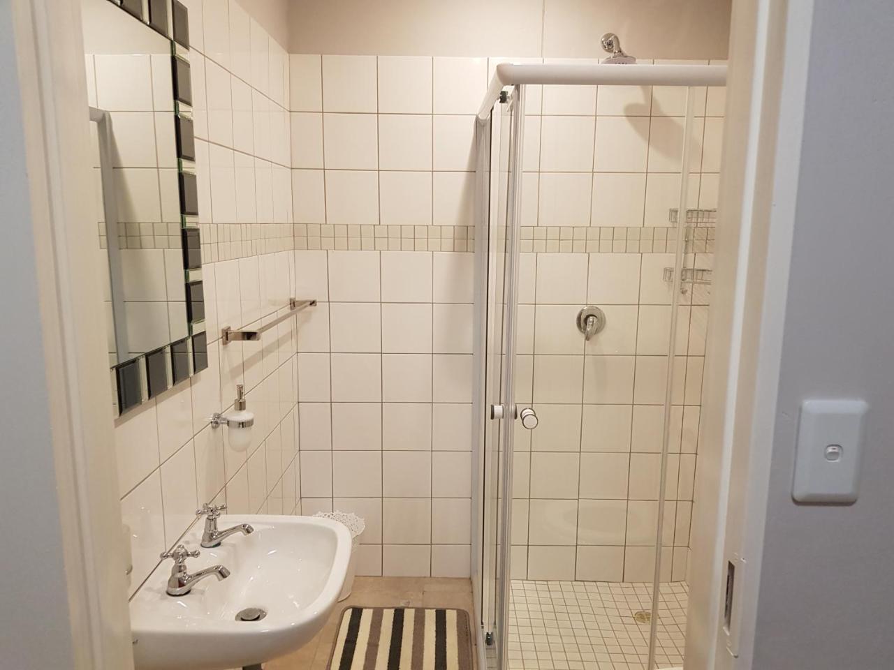 RY Courtyard Otel Oshakati Dış mekan fotoğraf